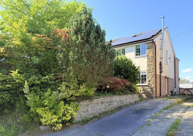 4 bed property, in Station Lane, £450,000