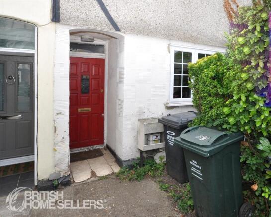 2 bed property, in Devon Road, £330,000