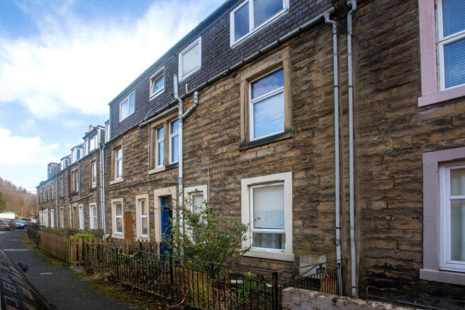 2 bed property, in Mansfield Crescent, £42,500