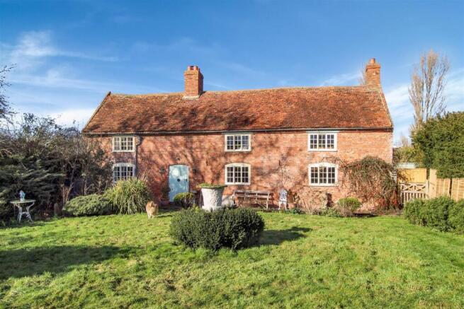 2 bed property, in Grundys Lane, £700,000