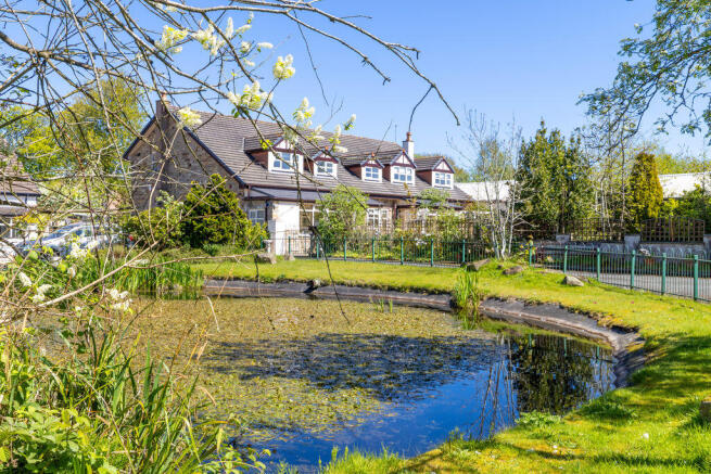 3 bed property, in Carr Mill Road, £800,000