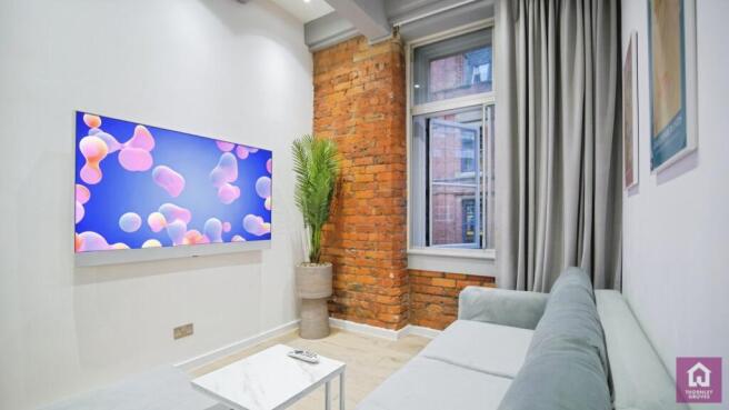 2 bed property, in 50 Princess Street, £300,000