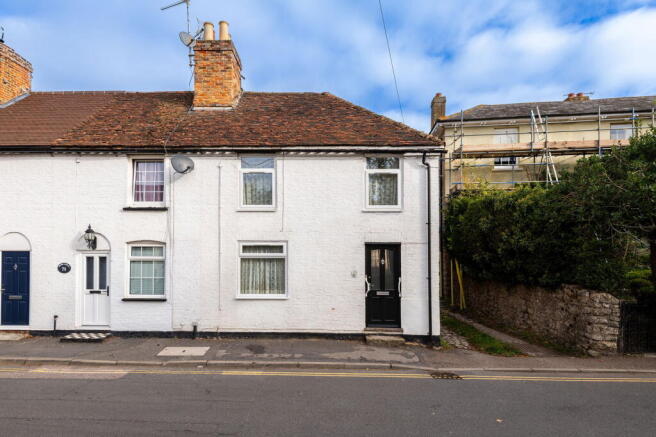 3 bed property, in Eyhorne Street, £325,000