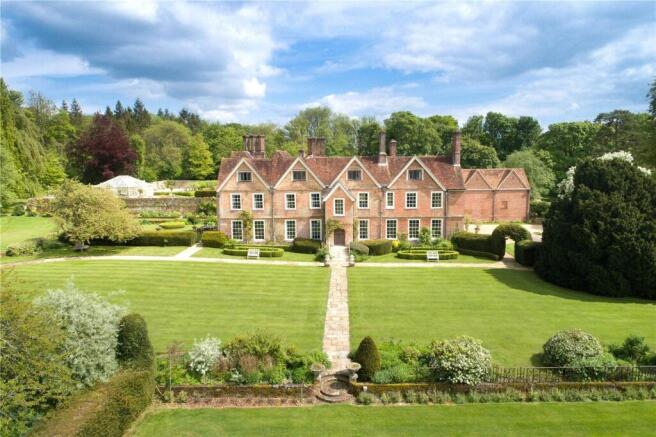 9 bed property, in Lot 1 | Woodcote Manor, £9,950,000