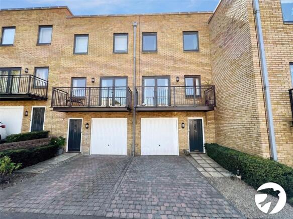 4 bed property, in Marc Brunel Way, £375,000