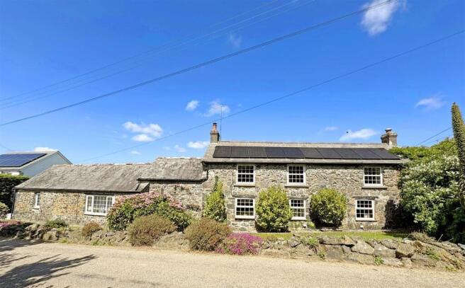 4 bed property, in Kuggar, £699,950
