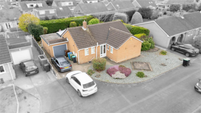 3 bed property, in Hawksworth Avenue, £270,000