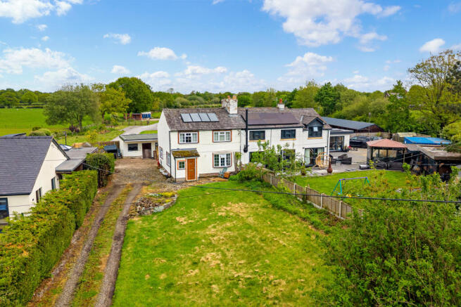 3 bed property, in The Nook, £525,000