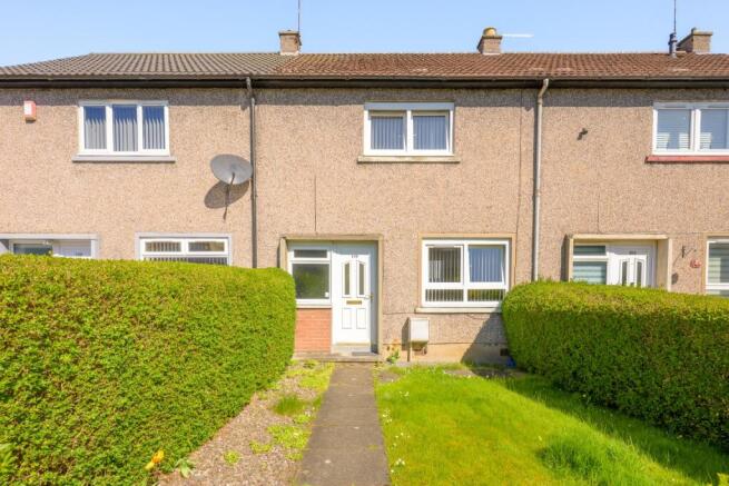 2 bed property, in Inchkeith Drive, £130,000