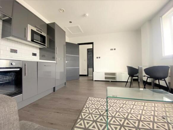 1 bed property, in 17 North John Street, £65,000