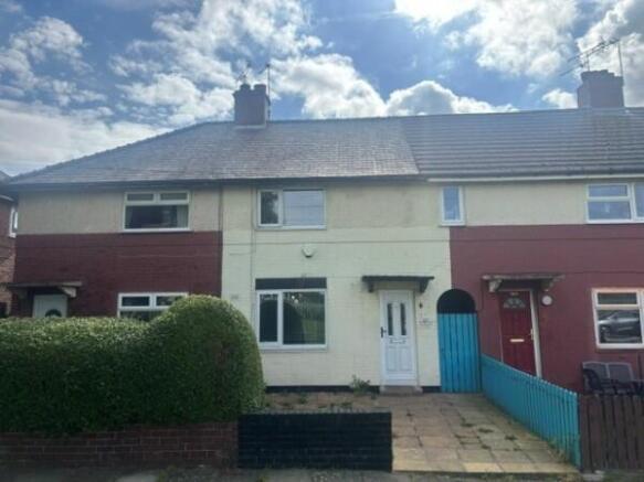 3 bed property, in 107 Oakdale Road, £90,000