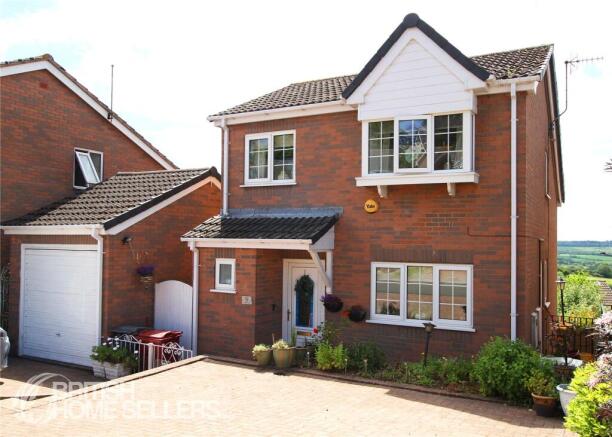 4 bed property, in Spittal Green, £230,000