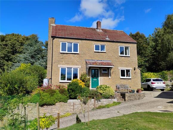 3 bed property, in Highacres, £485,500