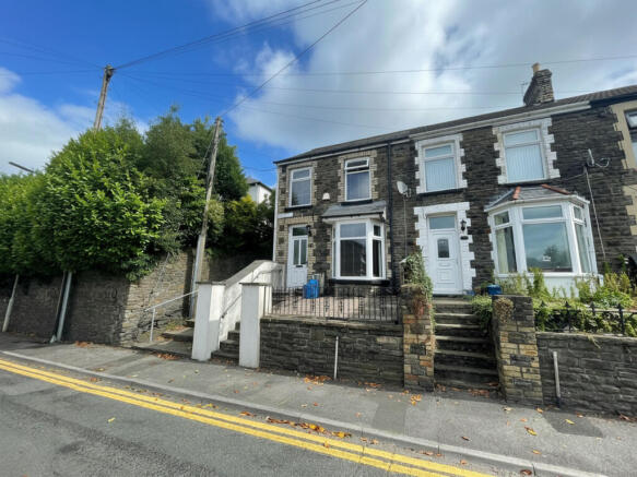 3 bed property, in Mary Street, £150,000