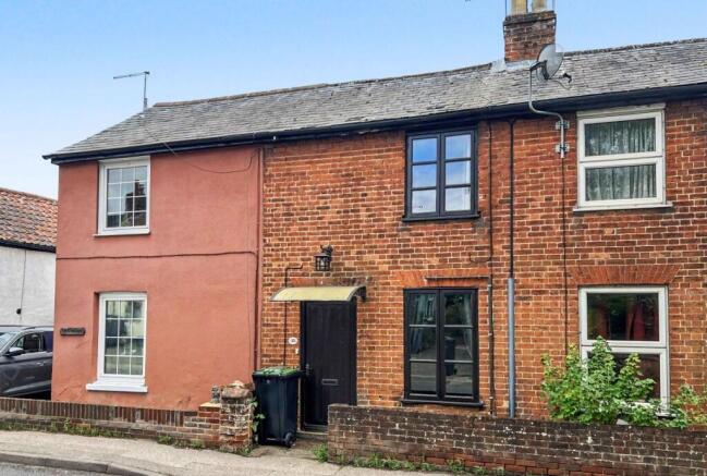 3 bed property, in 35 High Street, £125,000