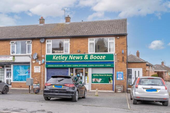 2 bed property, in Copperbeech Road, £90,000
