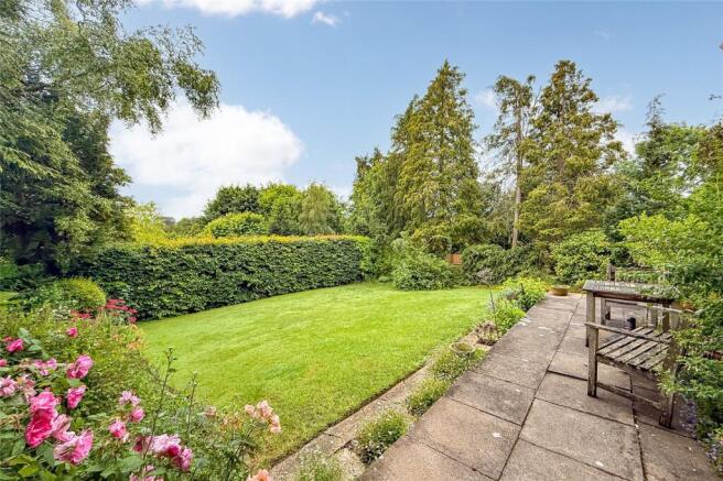 4 bed property, in Wordsworth Road, £1,295,000