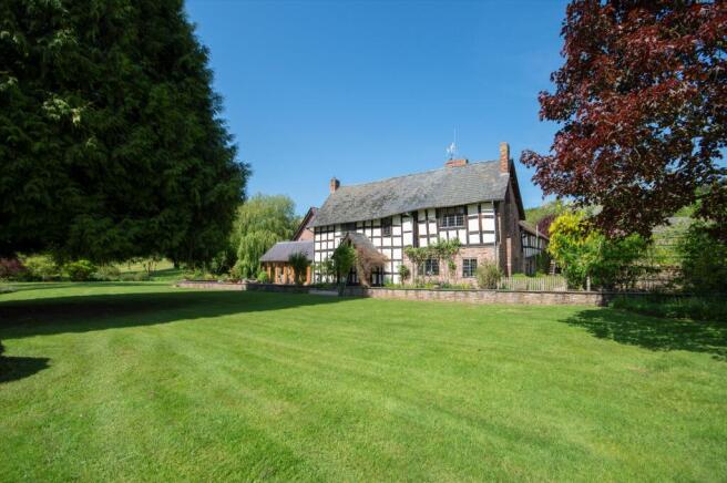 6 bed property, in Hatfield, £1,250,000