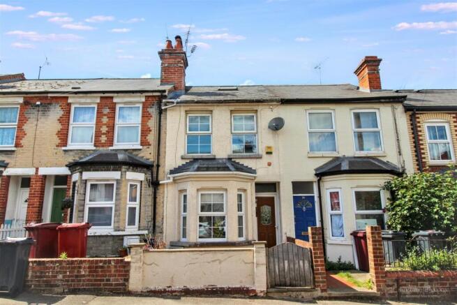 3 bed property, in Shaftesbury Road, £325,000
