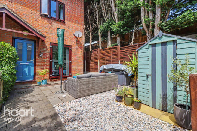 1 bed property, in Heriot Way, £240,000