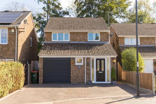 3 bed property, in Grattons Drive, £550,000