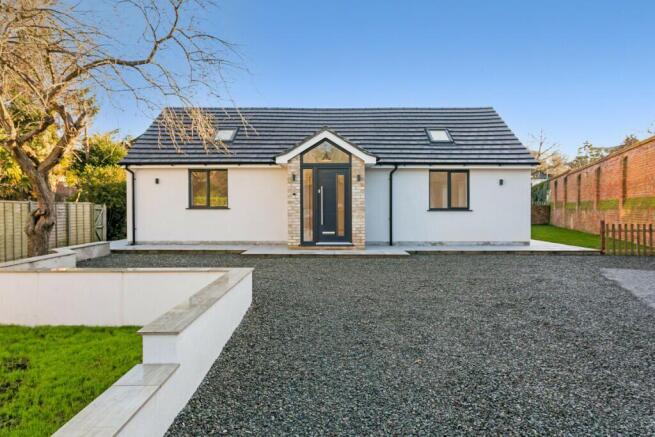 5 bed property, in 15 Lock Mead, £1,000,000