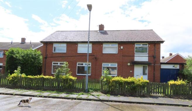 6 bed property, in Sweethope Avenue, £280,000