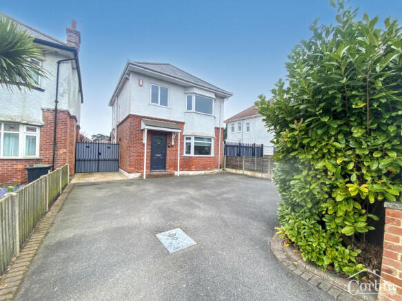 3 bed property, in Wallisdown Road, £365,000