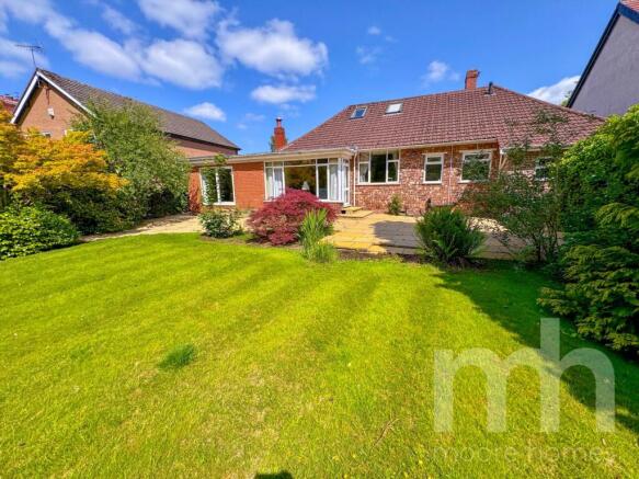 4 bed property, in RAVENOAK PARK ROAD, £685,000