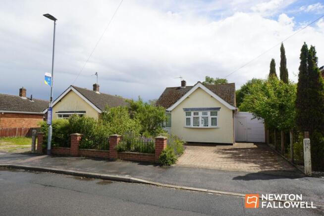 2 bed property, in Atherstone Road, £250,000