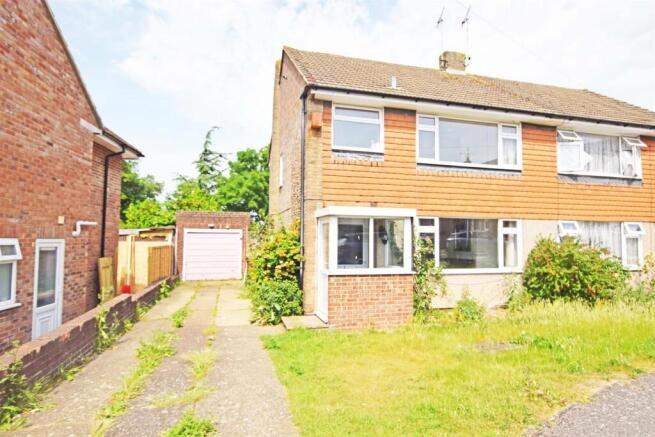 3 bed property, in Penshurst Close, £375,000
