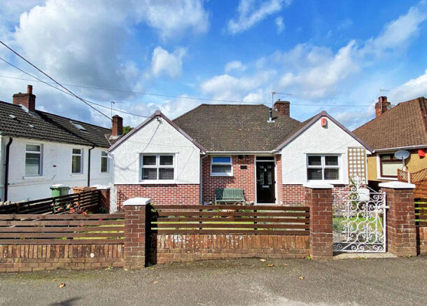 3 bed property, in Summerfield Hall Lane, £365,000