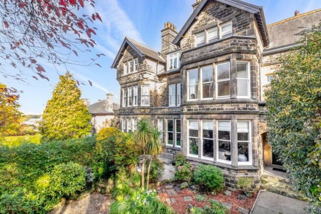 5 bed property, in Ripon Road, £1,695,000