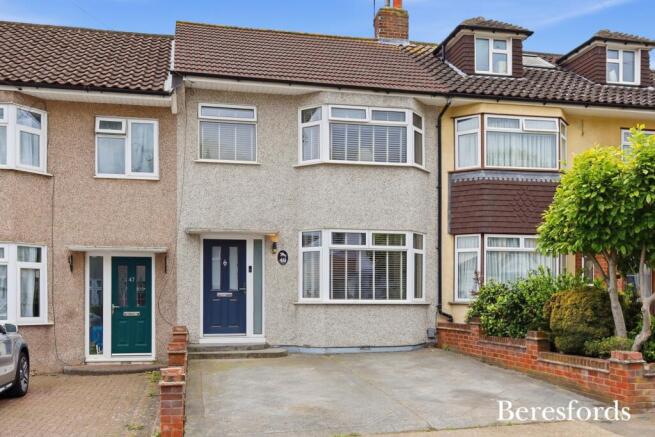 3 bed property, in Stour Way, £500,000