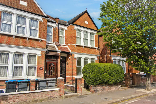 2 bed property, in Olive Road, £350,000