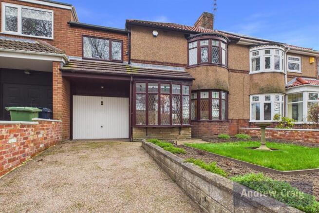 3 bed property, in West Park, £265,000