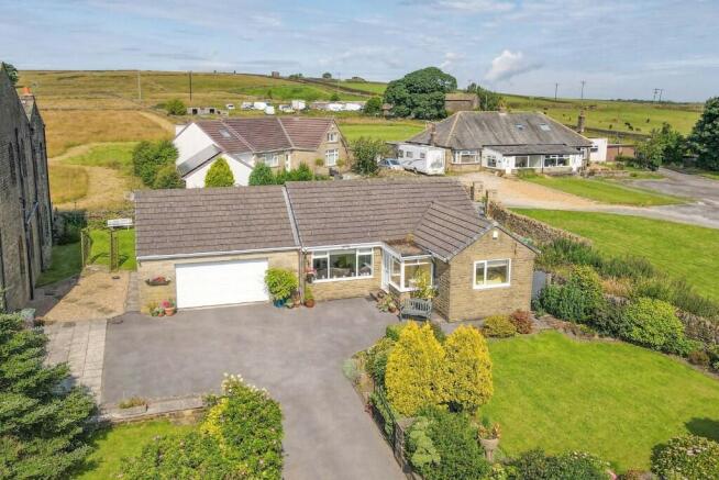 2 bed property, in Dingle Bank, £352,750
