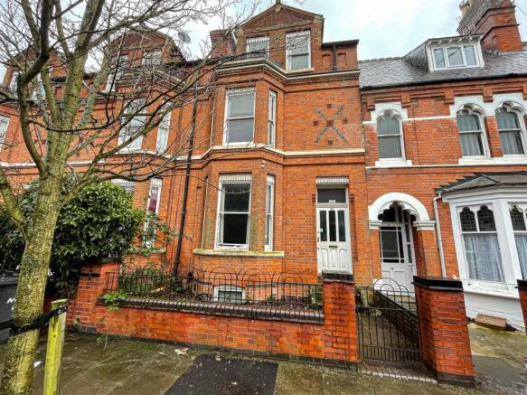 7 bed property, in 51 Severn Street, £250,000