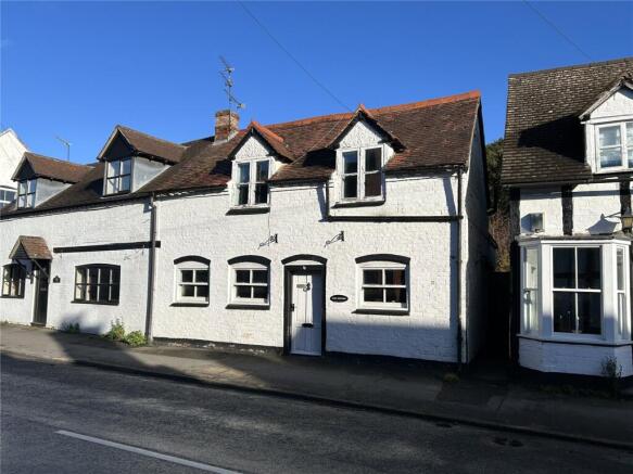 3 bed property, in The Village, £270,000