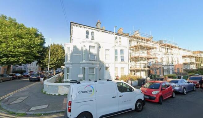 8 bed property, in 25 Bourne Street, £325,000