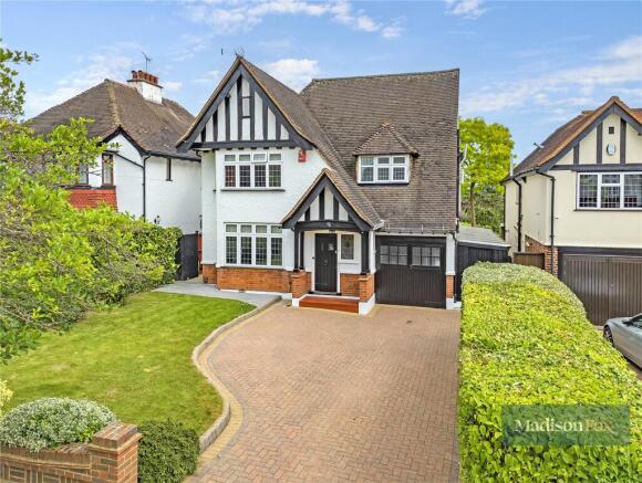 4 bed property, in Hillcrest Road, £1,395,000