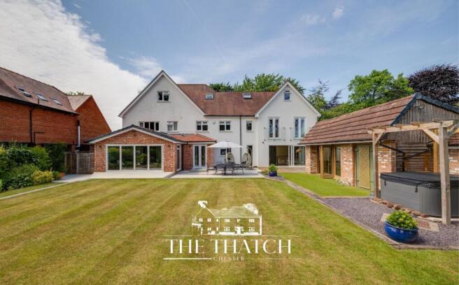 5 bed property, in Townfield Lane, £1,395,000