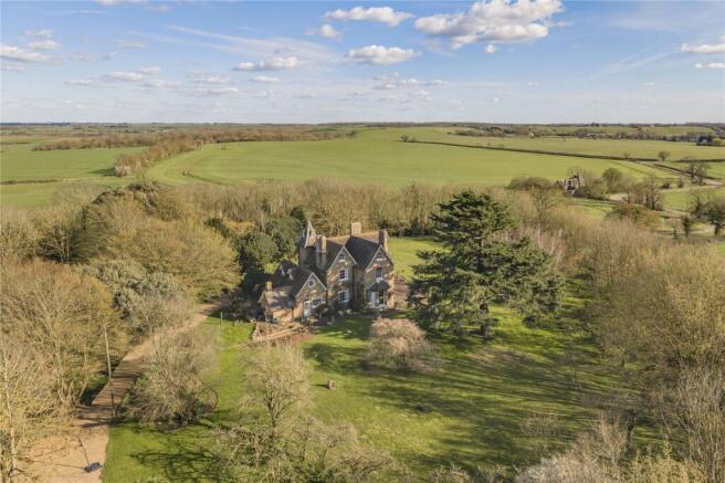 7 bed property, in Church End, £1,550,000