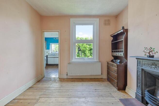 2 bed property, in Adamsrill Road, £325,000