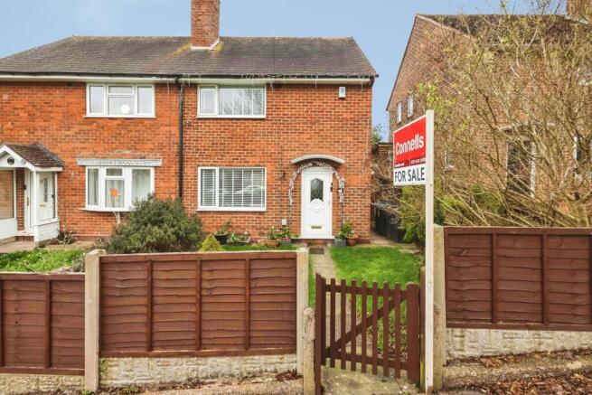 2 bed property, in Millmead Road, £240,000