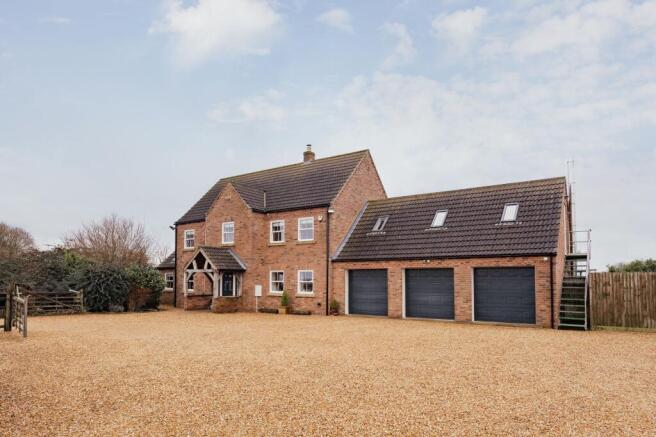 3 bed property, in Rural Lifestyle in Murrow, £750,000