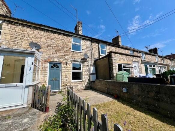 2 bed property, in Waterloo Road, £199,950
