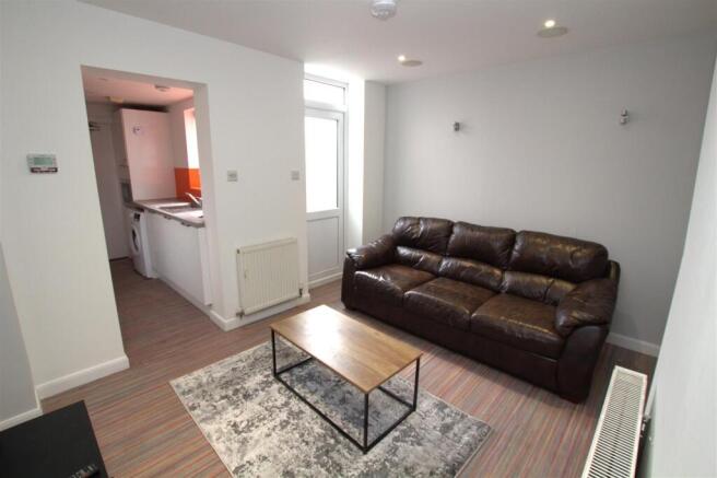 4 bed property, in Errol Street, £97,500