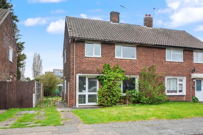 3 bed property, in Rowsley Avenue, £159,950