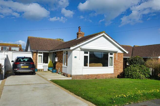 3 bed property, in SEAVIEW, £375,000
